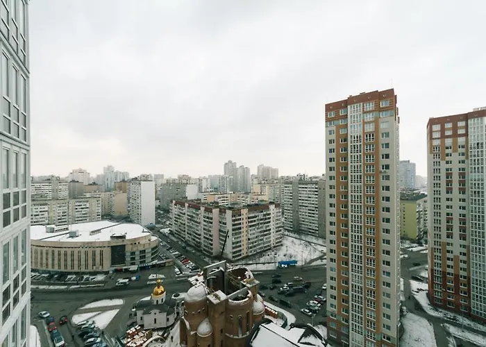 Cozy Apartment On Gmyri 12B Near Metro Poznyaki
