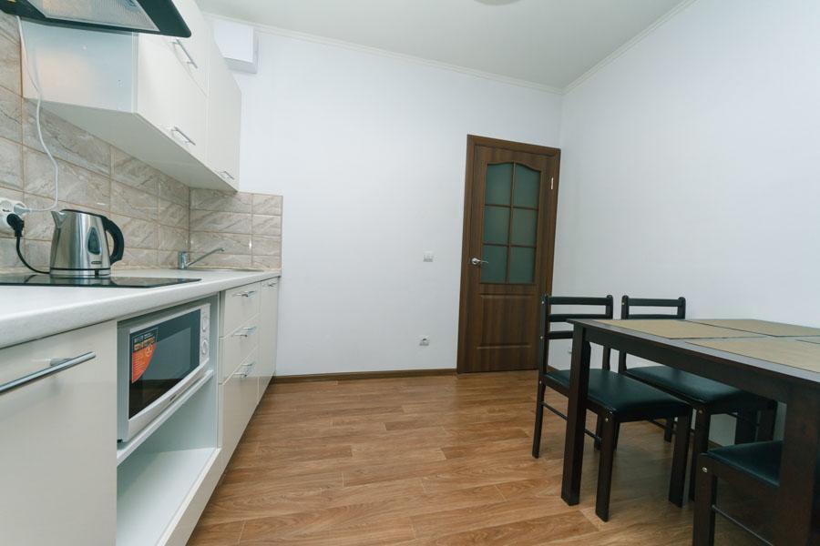 Apartment Cozy On Gmyri 12b Near Metro Poznyaki *